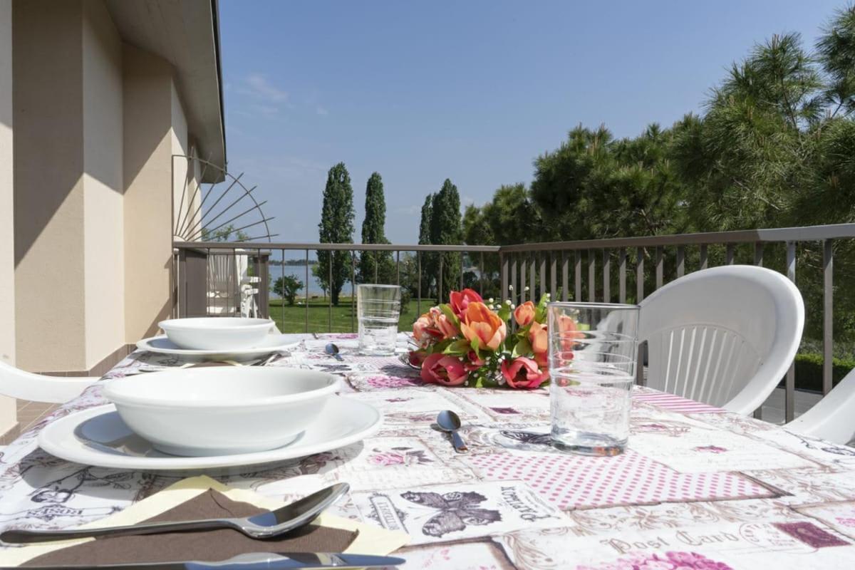 Appartamenti Residence Tulipano Σιρμιόνε Εξωτερικό φωτογραφία