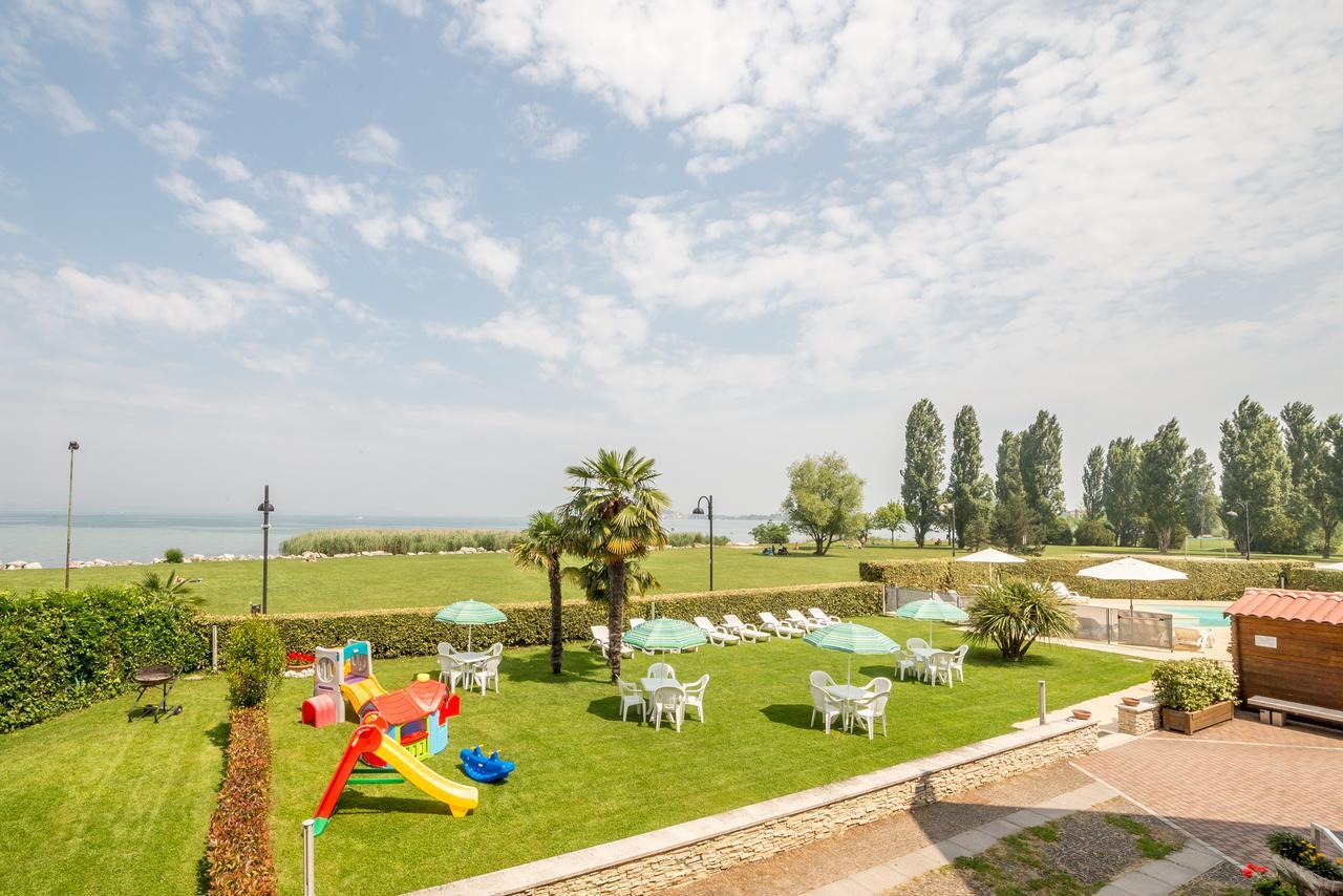 Appartamenti Residence Tulipano Σιρμιόνε Εξωτερικό φωτογραφία