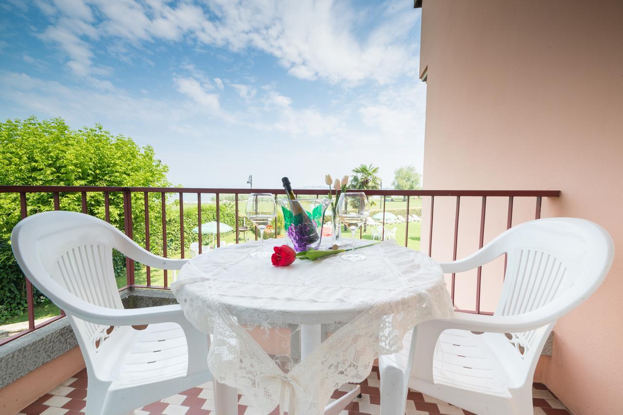 Appartamenti Residence Tulipano Σιρμιόνε Εξωτερικό φωτογραφία