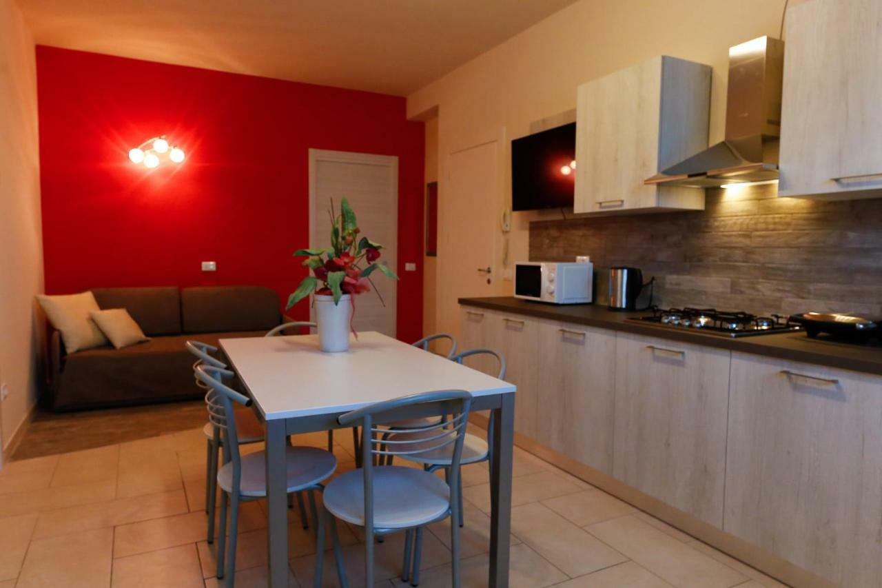 Appartamenti Residence Tulipano Σιρμιόνε Εξωτερικό φωτογραφία
