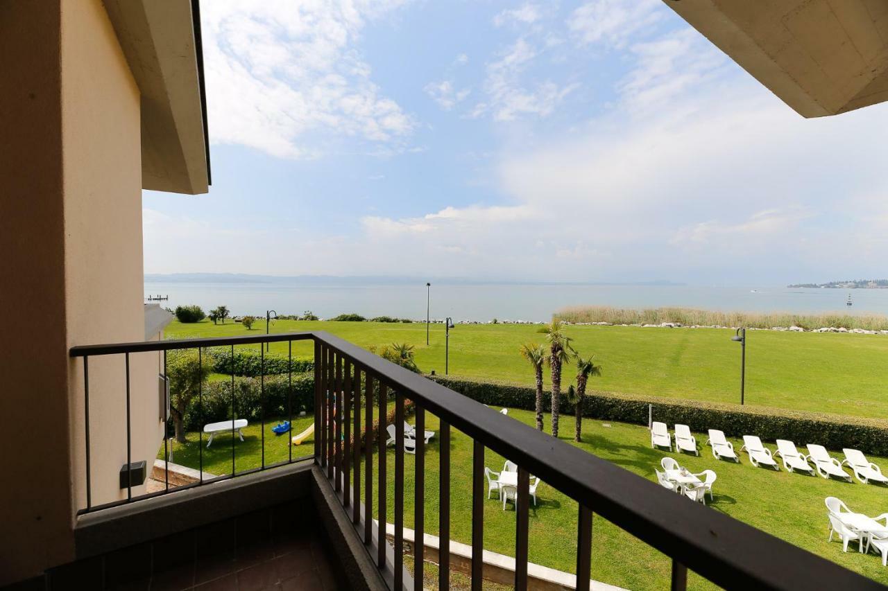 Appartamenti Residence Tulipano Σιρμιόνε Εξωτερικό φωτογραφία